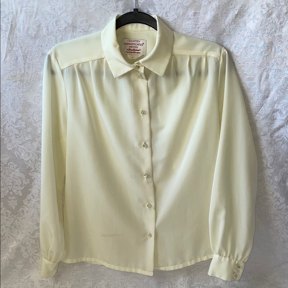 Vintage 1970’s Pendleton Women's Light Yellow Button Down Shirt. - Picture 1 of 5